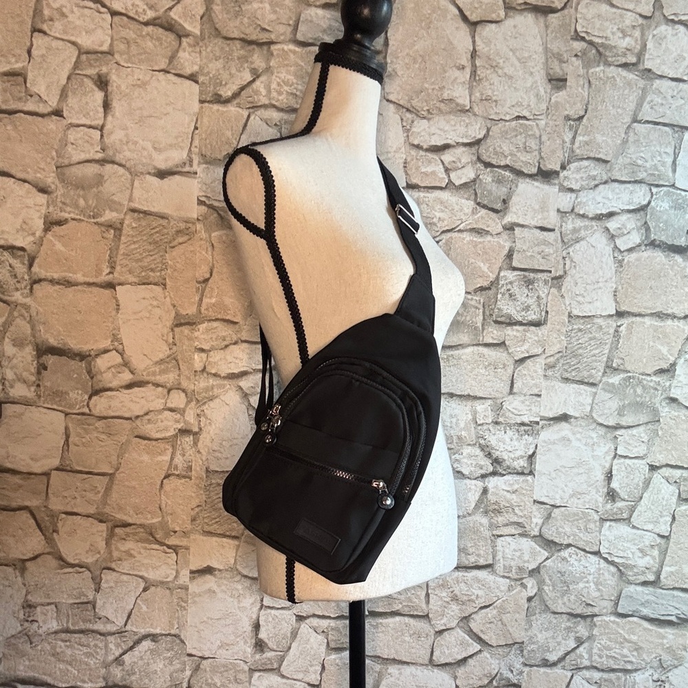 Stylish Black Women's Crossbody Bag